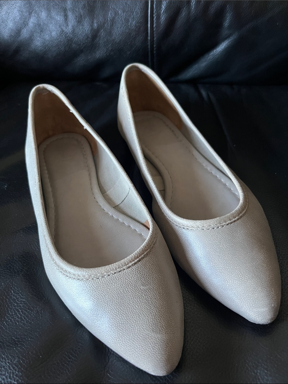 Frye Women's Pointed Ballet Flats in light gray